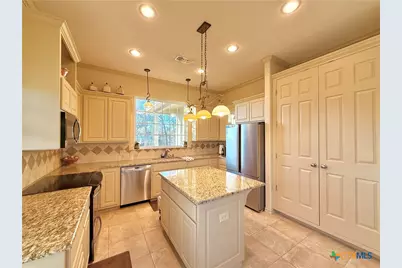 98 Price Road, Victoria, TX 77905 - Photo 9