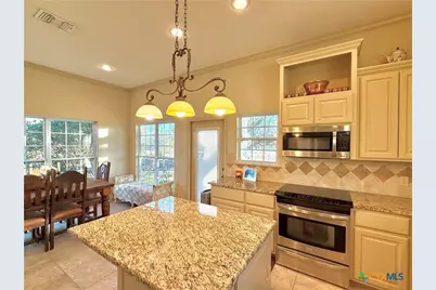 98 Price Road, Victoria, TX 77905 - Photo 11