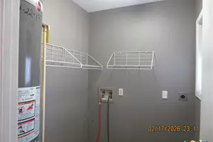 2003 E Mimosa Ave, Victoria, TX 77901 - Photo 5