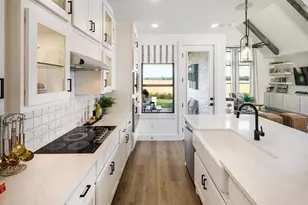 228 White Oak, Castroville, TX 78009 - Photo 5