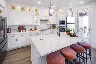 228 White Oak, Castroville, TX 78009 - Photo 7