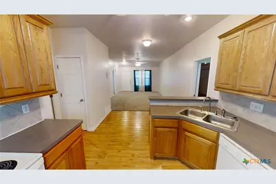 204 S 34th Street #A, Gatesville, TX 76528 - Photo 5