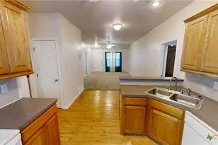 204 S 34th St, Gatesville, TX 76528 - Photo 5