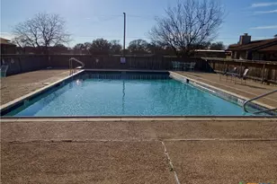 1051 Country Club Dr, Seguin, TX 78155 - Photo 19