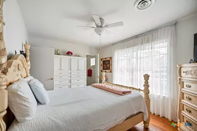 207 Williams, Tivoli, TX 77990 - Photo 21