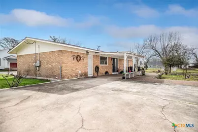 207 Williams, Tivoli, TX 77990 - Photo 7