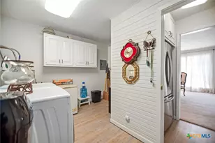 207 Williams, Tivoli, TX 77990 - Photo 17