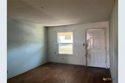 806 E Polk Avenue, Victoria, TX 77901 - Photo 3