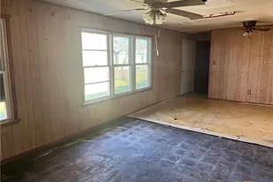 806 E Polk Ave, Victoria, TX 77901 - Photo 11