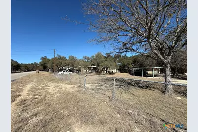 626 W Clark Street, Canyon Lake, TX 78133 - Photo 5