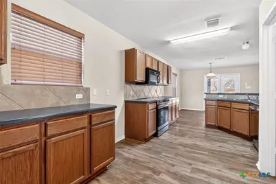 218 Dalgoner Lane, Temple, TX 76502 - Photo 9