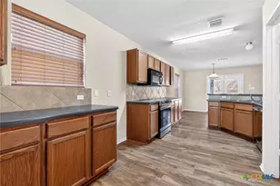 218 Dalgoner Ln, Temple, TX 76502 - Photo 9