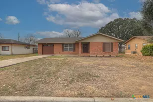 217 Gruene Rd, New Braunfels, TX 78130 - Photo 1