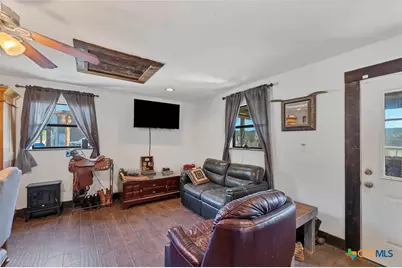 1750 Loop 165 #B, Dripping Springs, TX 78620 - Photo 15