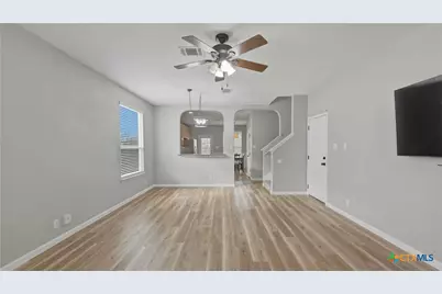 2228 Hazelwood, New Braunfels, TX 78130 - Photo 7