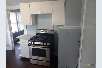 402 S 29th Street, Temple, TX 76504 - Photo 5