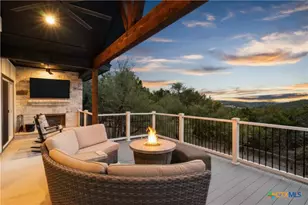 1382 Cottonwood Rd, Fischer, TX 78623 - Photo 9