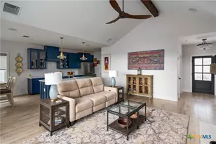 1382 Cottonwood Rd, Fischer, TX 78623 - Photo 11