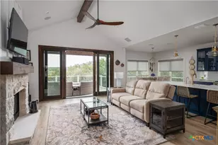 1382 Cottonwood Rd, Fischer, TX 78623 - Photo 9