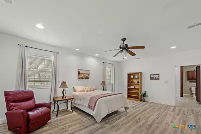 2795 W Highway 290, Dripping Springs, TX 78620 - Photo 15