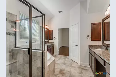 350 Wauford Way, New Braunfels, TX 78132 - Photo 17