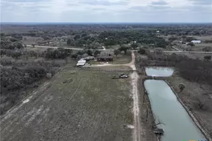 1385 Bego Rd, Goliad, TX 77963 - Photo 9