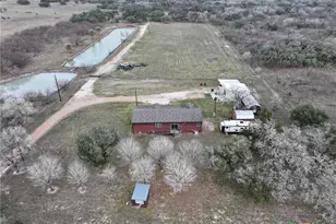 1385 Bego Rd, Goliad, TX 77963 - Photo 3