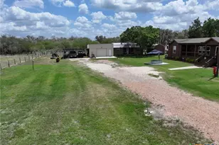 1385 Bego Rd, Goliad, TX 77963 - Photo 33