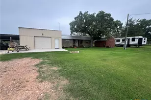 1385 Bego Rd, Goliad, TX 77963 - Photo 17
