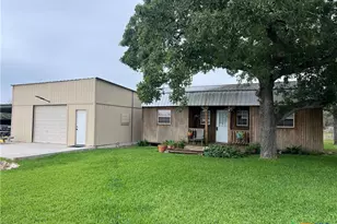 1385 Bego Rd, Goliad, TX 77963 - Photo 9