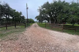 1385 Bego Rd, Goliad, TX 77963 - Photo 7