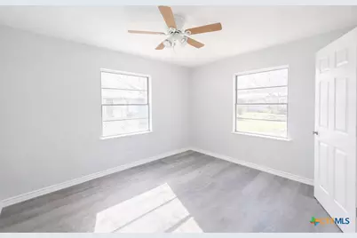 105 Massanet Street, Port Lavaca, TX 77979 - Photo 7