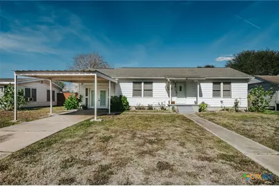 904 E Mistletoe Avenue, Victoria, TX 77901 - Photo 1