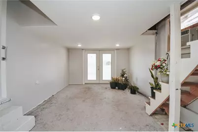 904 E Mistletoe Avenue, Victoria, TX 77901 - Photo 29