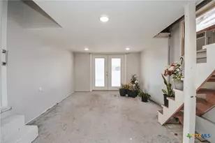 904 E Mistletoe Ave, Victoria, TX 77901 - Photo 29