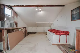 904 E Mistletoe Ave, Victoria, TX 77901 - Photo 35