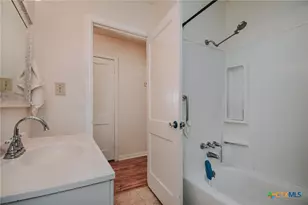 904 E Mistletoe Ave, Victoria, TX 77901 - Photo 19