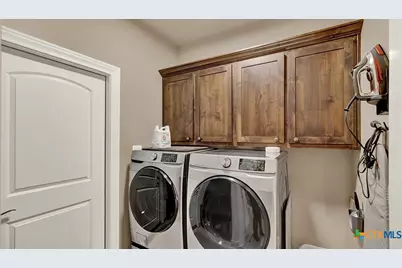 343 Meadow Valley Loop, Jarrell, TX 76537 - Photo 15