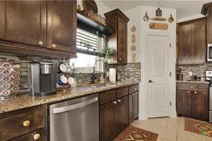 343 Meadow Valley Loop, Jarrell, TX 76537 - Photo 25