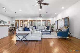 27118 Rockwall Pkwy, New Braunfels, TX 78132 - Photo 5