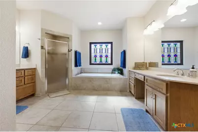 27118 Rockwall Parkway, New Braunfels, TX 78132 - Photo 15