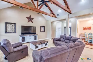 302 Guadalupe River Dr, Seguin, TX 78155 - Photo 9