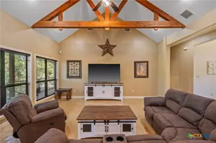 302 Guadalupe River Dr, Seguin, TX 78155 - Photo 9