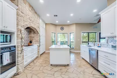 302 Guadalupe River Drive, Seguin, TX 78155 - Photo 11