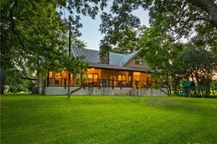 302 Guadalupe River Dr, Seguin, TX 78155 - Photo 45
