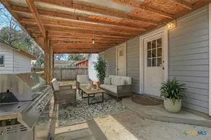 313 Armstrong St, San Marcos, TX 78666 - Photo 21