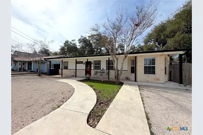 301 Canyon Edge, Canyon Lake, TX 78133 - Photo 3