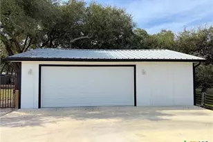 301 Canyon Edge, Canyon Lake, TX 78133 - Photo 9