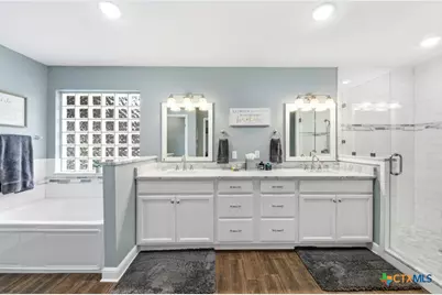 384 Hunters Creek Drive, New Braunfels, TX 78132 - Photo 19