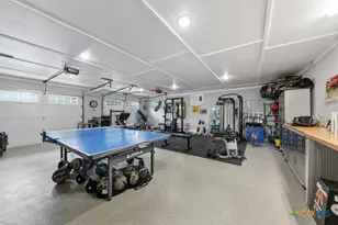 384 Hunters Creek Dr, New Braunfels, TX 78132 - Photo 41